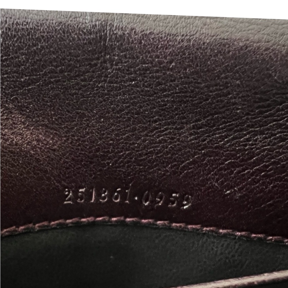 Gucci Burgundy Wallet with Gold Heart Logo - Picture 7 of 7